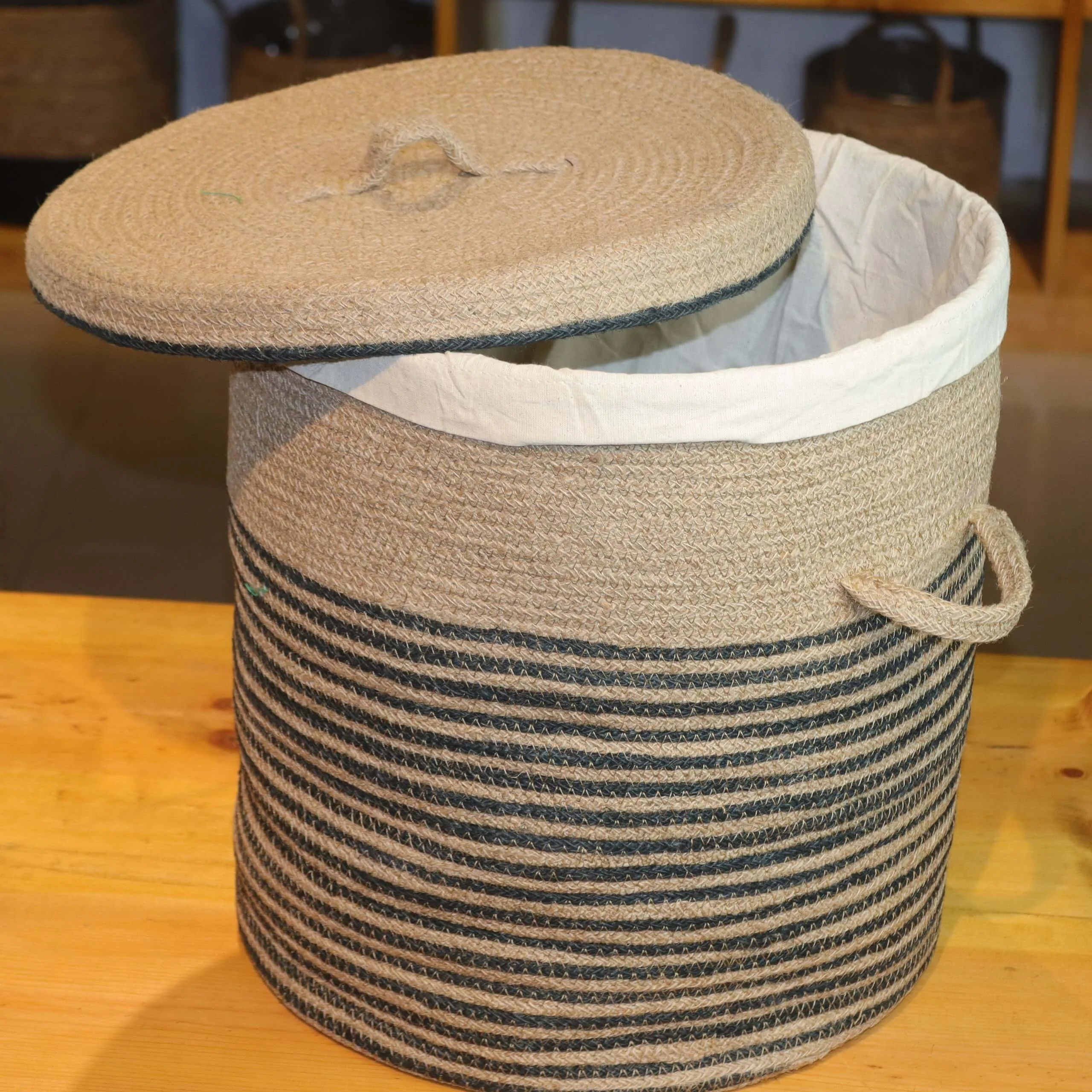 ALJUT Jute Laundry Basket with Lid